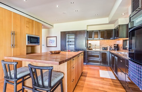 Kaupulehu Villa | Hualalai Golf Villa 4202 - Steps to Resort ~ Ocean Front ~ servicio de habitaciones disponible