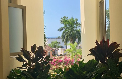 Playa Chahué Condominio | Huatulco Beach Front - 2 BR Condo with Views of the Pacific