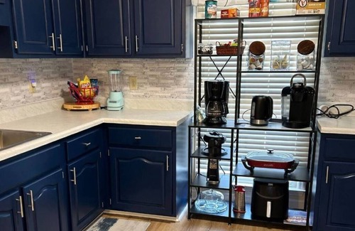 Fayetteville Casa | Hub of The Town - Home Away Vibes-king size Comfort ,10% off for Libra Season