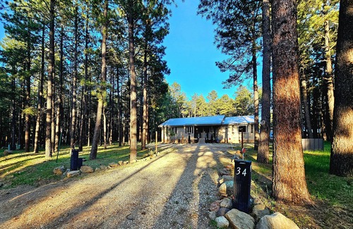 Angel Fire Casa | HUB34 - Autumn Chic Mountain Retreat!