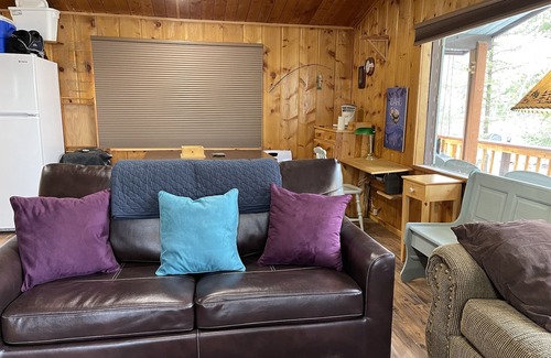 Last Chance Cabina | Huckleberry Hut | Yellowstone Cabin|