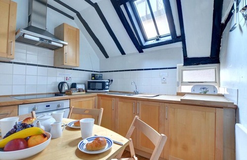 Rye Casa | Hucksteps Row - Two Bedroom House, Sleeps 3