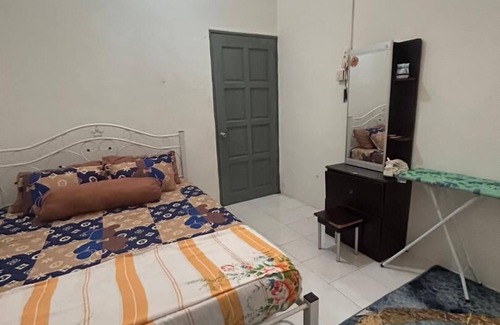 Kusial Casa | HUDA HOMESTAY BANDAR TANAH MERAH