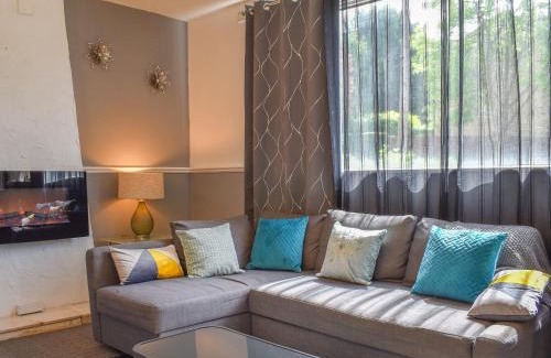 Huddersfield Casa | Huddersfield House, Wood View