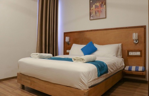 Gulhi Hotel | HudhuVeli Inn
