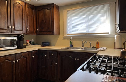 Old North Columbus Casa | Hudson Cottage | Fast WiFi!