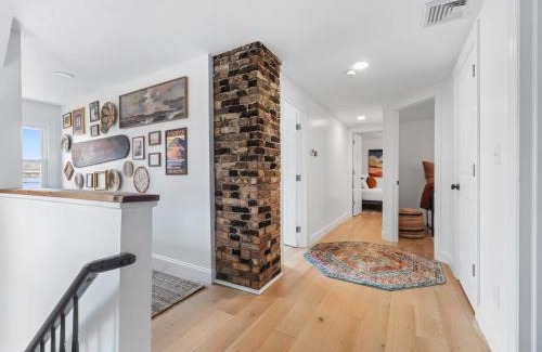 Poughkeepsie Casa | Hudson Escape W Hot Tub Bridge View