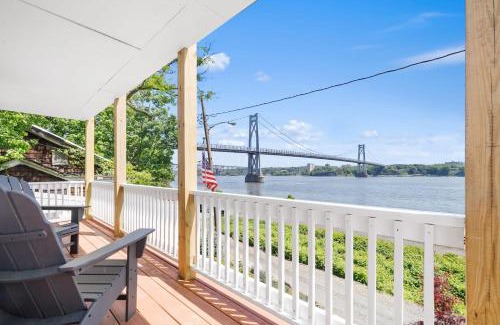 Poughkeepsie Casa | Hudson Escape W Hot Tub Bridge View