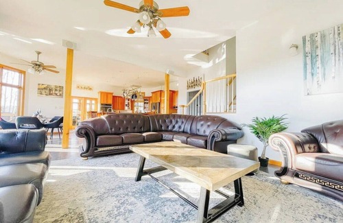 Ellenville Casa | Hudson Valley Luxury | Pool, Theater, Sleeps 28