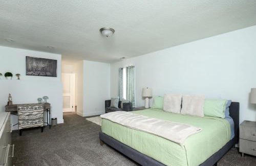 Bessemer Casa | Hueytown Haven nearby Alabama Splash Adventure
