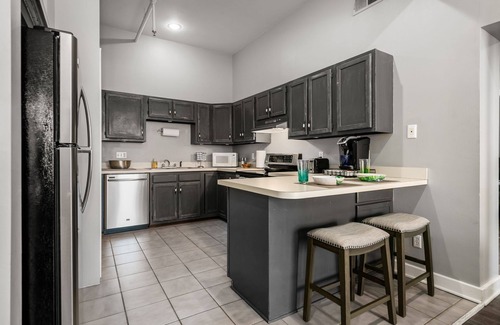 Short North Condominio | Huge 2 BR Convention Center Condo by Short North + Downtown+ North Market