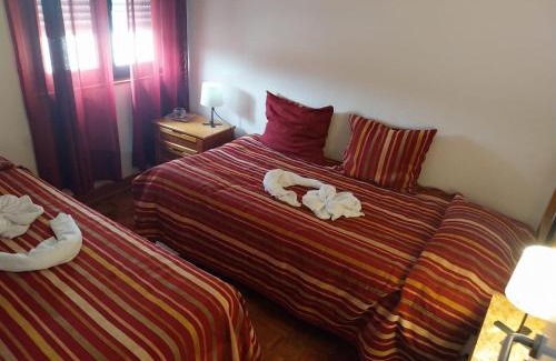 Seia Apartamento | Huge 3 Bedrooms Balcony Flat for 8 pax