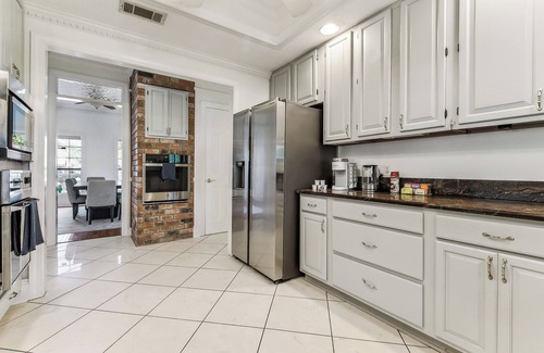 Metairie Casa | Huge 4 Bedroom House Near Lake Ponchartrain