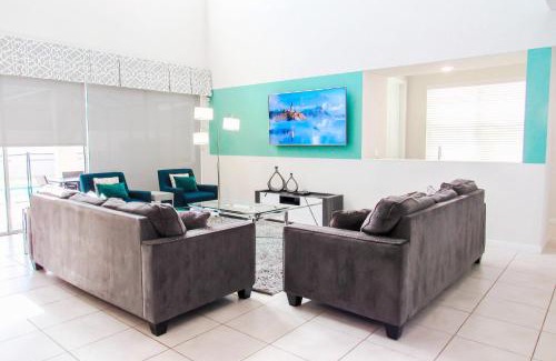 Four Corners Villa | Huge 6 BR Home Pool Spa Lanai in Solara Resort