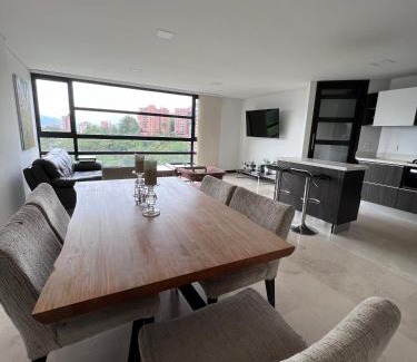 El Castillo Apartamento | Huge Apartment for families at Poblado