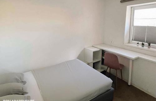 Bezigrad District Apartamento | Huge BBQ Garden 1, Basement app Two Bathrooms, AC, Free Parking
