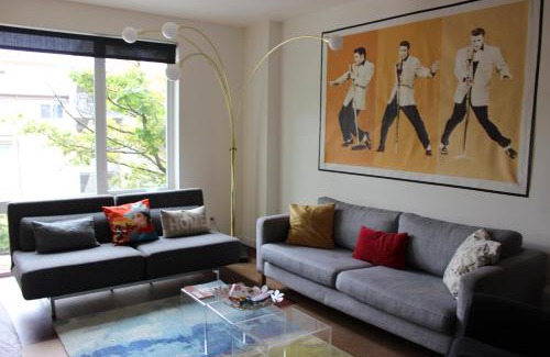 Squire Park Casa | Huge & fun artist's loft - 5 levels!