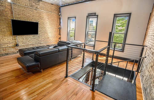 Heartside Condominio | Huge Historic Condo downtown in the Heart of the city