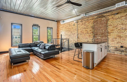 Heartside Condominio | Huge Historic Condo downtown in the Heart of the city