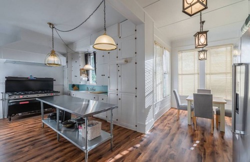 Westfort Casa | Huge home, perfect for big families & large groups