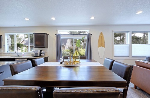 Rockaway Beach Casa | Huge hot tub, steps to beach, dog friendly, fire pit!