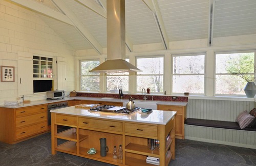 Woodstock Casa | ENORME COCINA 4 Pvt Acres, 7 minutos a la ciudad, ideal para amigos o escapadas familiares