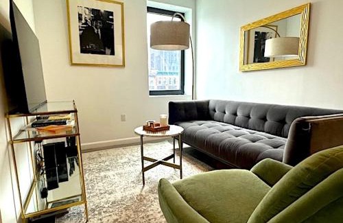 Little Italy Apartamento | Huge Modern 2 bedroom in Little Italy