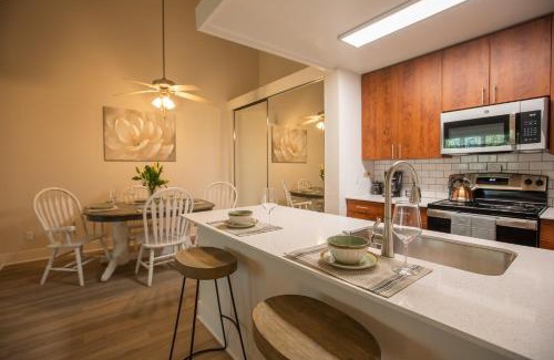 Ivey Ranch - Rancho Del Oro Apartamento | Huge Oceanside Private 2BR Apartment-Pool-Gym-Spa