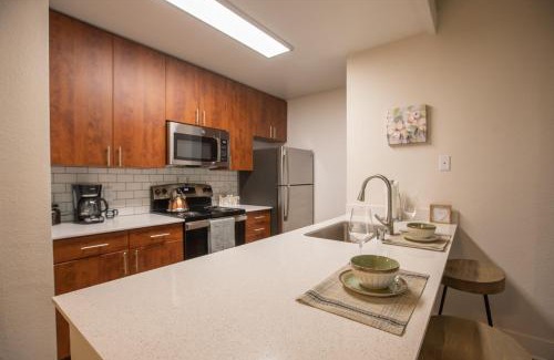 Ivey Ranch - Rancho Del Oro Apartamento | Huge Oceanside Private 2BR Apartment-Pool-Gym-Spa