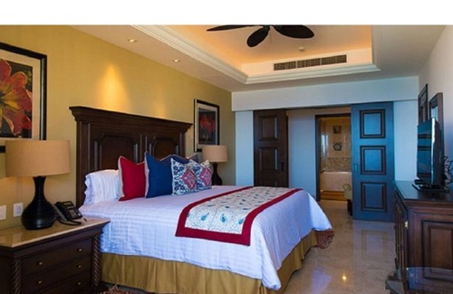 Los Cangrejos II y ÌII Otro | Huge Presidential Suite