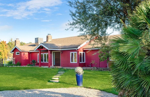 Santa Ynez Casa | Huge ranch house with pool on 10 acres with vineyards!