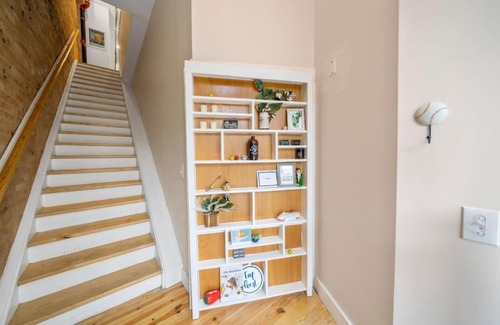 Over-the-Rhine Casa | Huge Retrea w Rooftop Deck Stay At Farmers Market