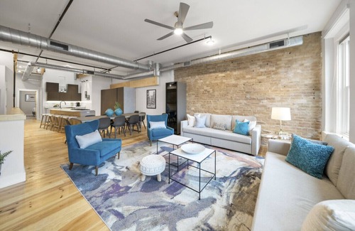 Over-the-Rhine Casa | Huge Retreat| Rooftop Deck| Stay At Findlay Market