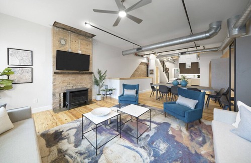 Over-the-Rhine Casa | Huge Retreat| Rooftop Deck| Stay At Findlay Market