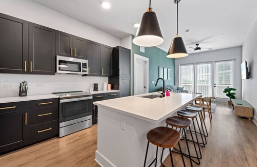 Oakford Park Apartamento | Huge Stylish Apartment in Newest Part of Tampa!