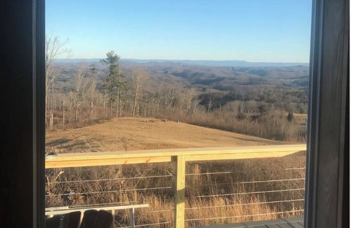 Cool Ridge Casa | HUGE VIEW ~ Private cabin by New River Gorge Park