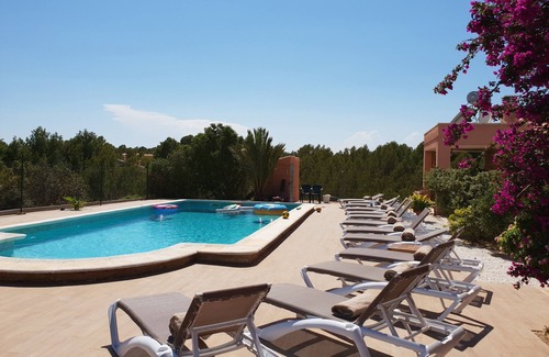 L'Ametlla de Mar Villa | Villa XXL, 13 habitaciones, 8 baños, capacidad para 38 personas.