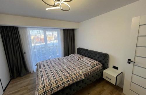 Zalau Apartamento | HUGO House Luxury & Quiet - Free Parking