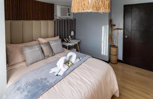Pinagsama Apartamento | Hugscape 1 br unit at McKinley Hills near BGC