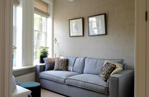 Franeker Casa | Huisje aan de gracht