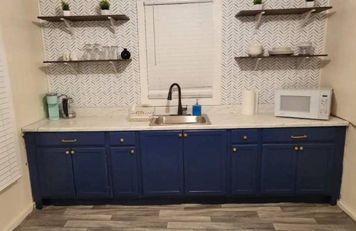 Brackettville Casa | Humble cottage