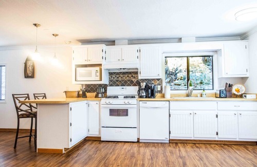 Flagstaff Casa | Humble Hangout in the Pines!