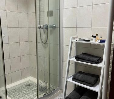 Bendestorf Apartamento | Hummelglück - Ferienwohnung mit Terrasse in 30 Min in HH City