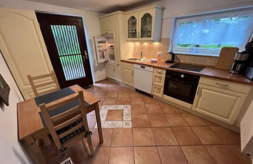 Bendestorf Apartamento | Hummelglück - Holiday apartment with terrace, close to Hamburg