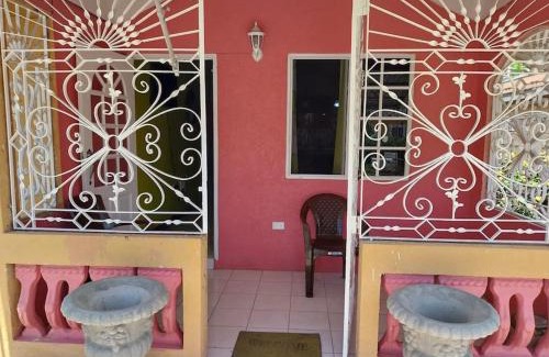 Old Harbour Casa | Humming Bird Inn-Homely and quiet