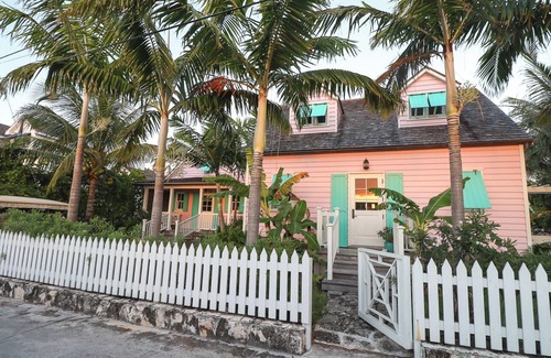 Hope Town Cabaña | Hummingbird Cottages-An Oceanfront Retreat Located in Hope Town