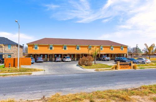 Pharr Apartamento | Hummingbird Haven 3 with Patio