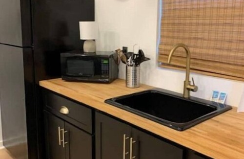 Murfreesboro Apartamento | Hummingbird Hideaway- private self-check -Wi-Fi