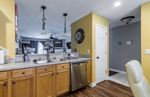 Mount Mourne Casa | Hummingbird Manor - ¡Bañera de hidromasaje y patio privado!