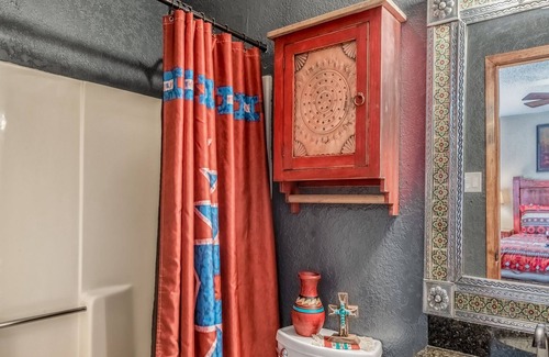 Alto Cabina | Naylor Mountain Retreat, 3 dormitorios, 3 baños, bañera de hidromasaje, para 8 personas, mesa de juegos, aire acondicionado, TV